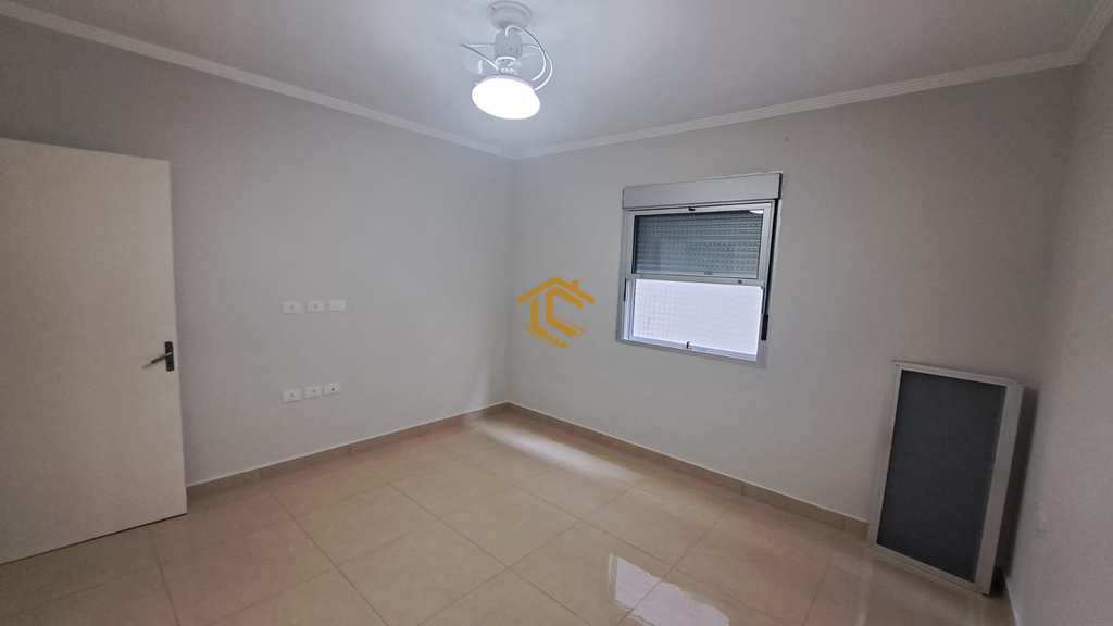 Apartamento em Praia Grande, no bairro Caiçara