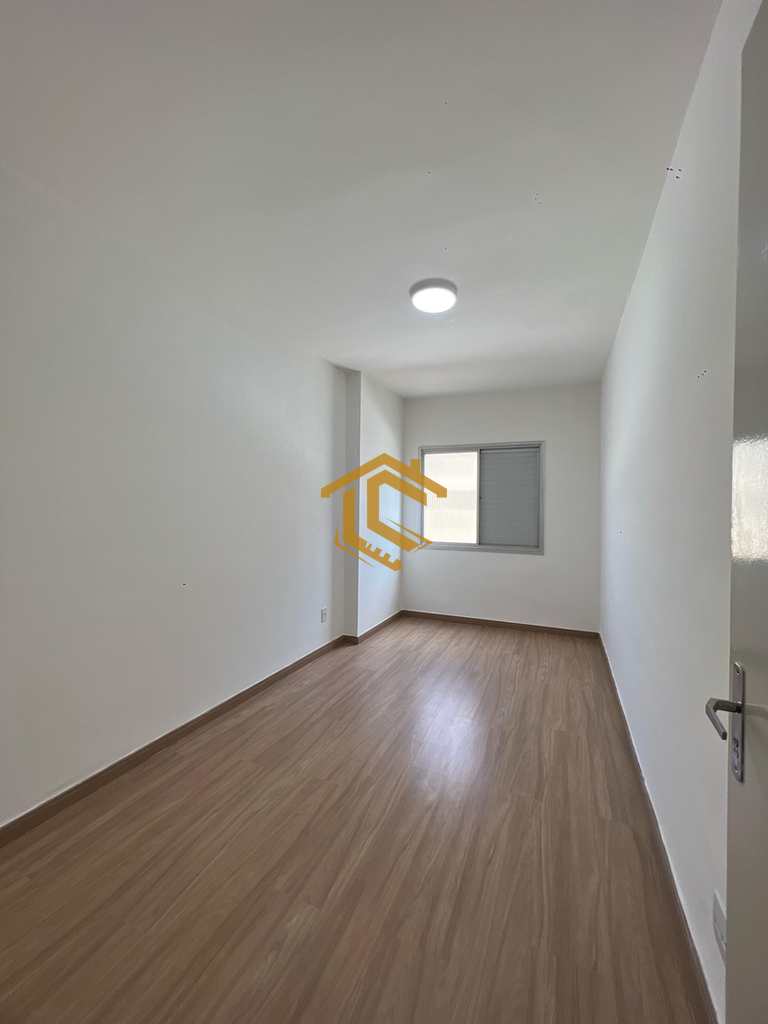 Apartamento em Praia Grande, no bairro Boqueirão