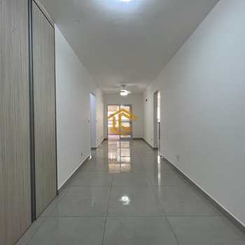 Casa em Praia Grande, bairro Guilhermina