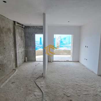 Apartamento em Praia Grande, bairro Caiçara