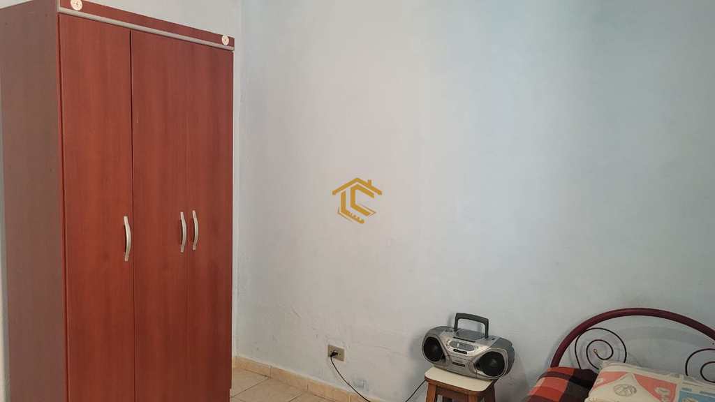 Casa em Taubaté, no bairro Parque Santo Antônio