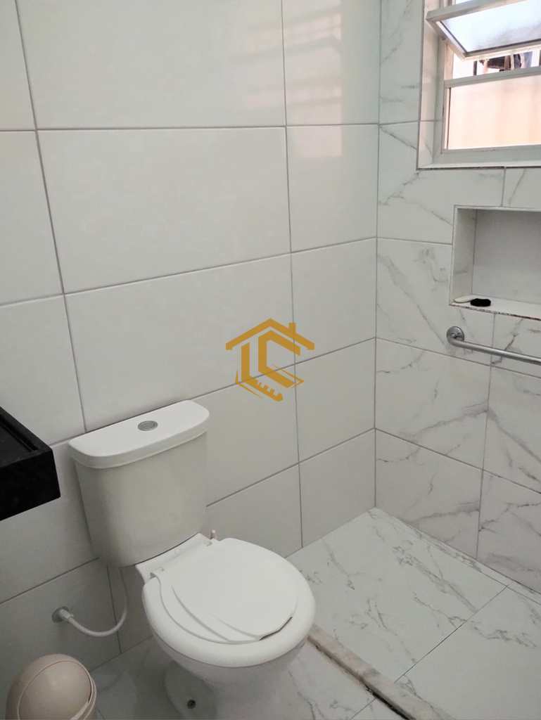 Casa em Praia Grande, no bairro Caiçara