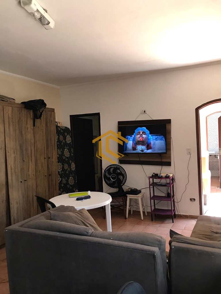 Casa em Praia Grande, no bairro Caiçara