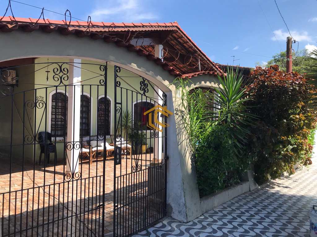 Casa em Praia Grande, no bairro Caiçara
