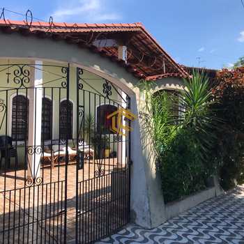 Casa em Praia Grande, bairro Caiçara