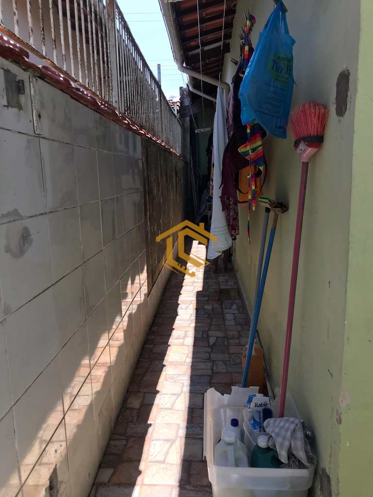 Casa em Praia Grande, no bairro Caiçara