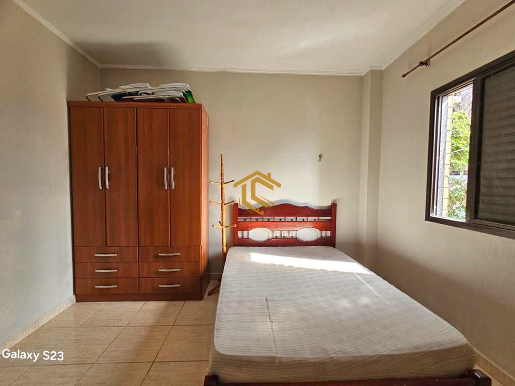 Casa em Praia Grande, no bairro Caiçara