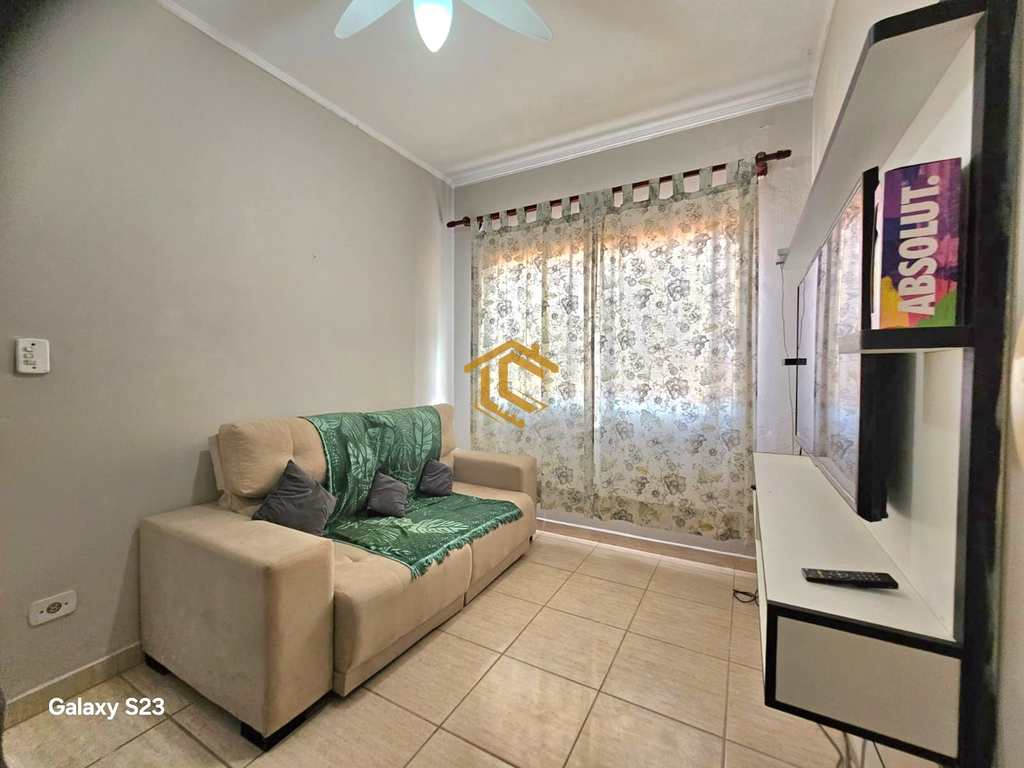 Casa em Praia Grande, no bairro Caiçara
