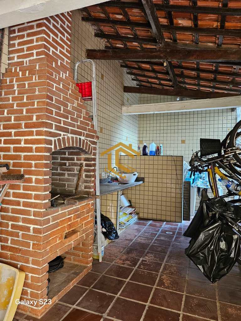 Casa em Praia Grande, no bairro Caiçara