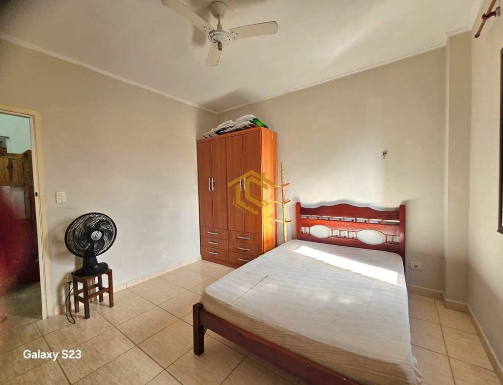 Casa em Praia Grande, no bairro Caiçara