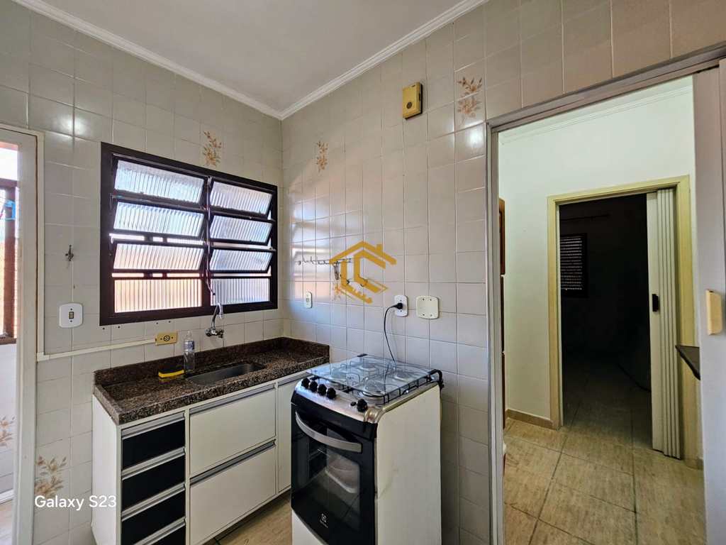 Casa em Praia Grande, no bairro Caiçara