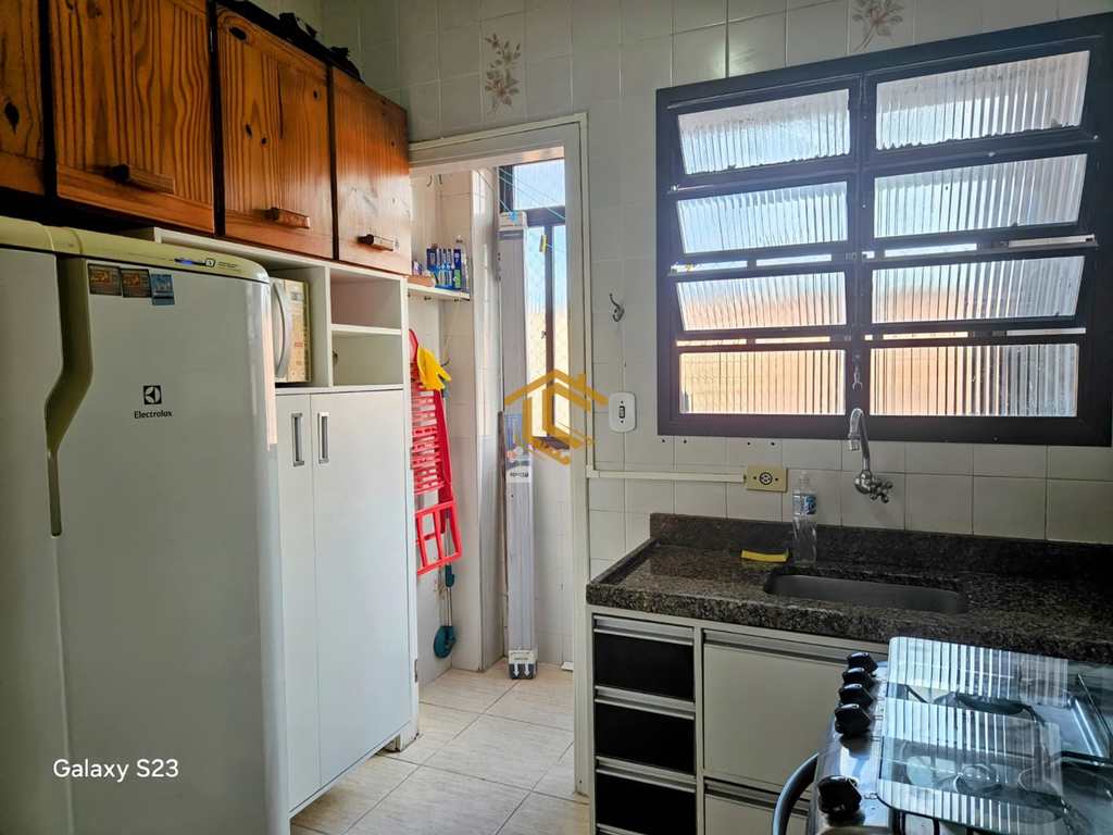 Casa em Praia Grande, no bairro Caiçara