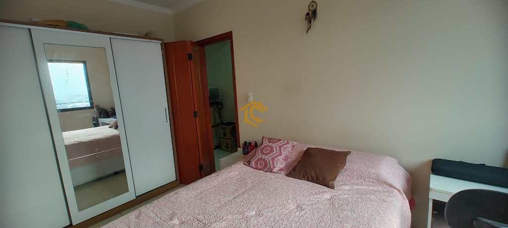 Apartamento em Praia Grande, no bairro Caiçara
