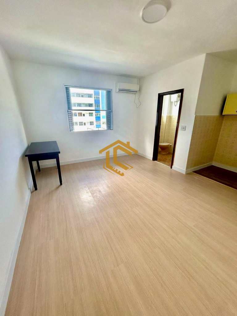 Kitnet em Praia Grande, no bairro Boqueirão