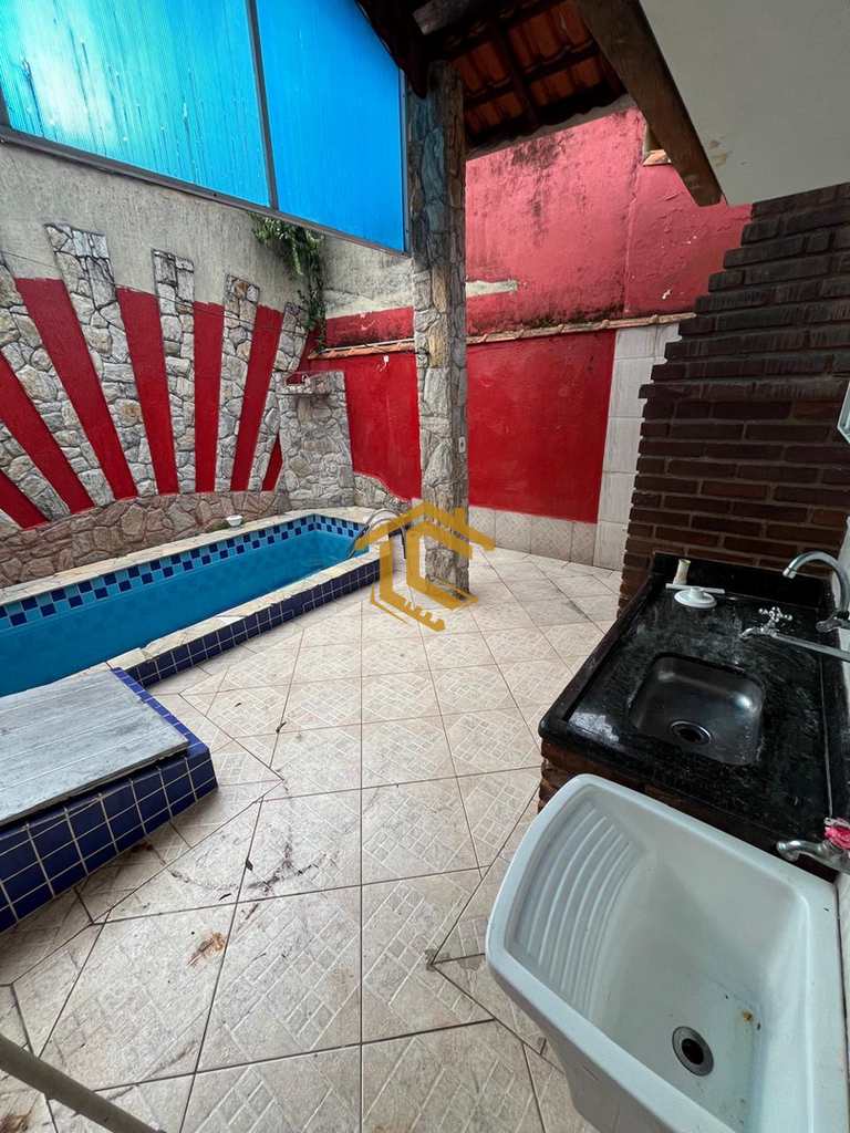 Casa em Praia Grande, no bairro Caiçara