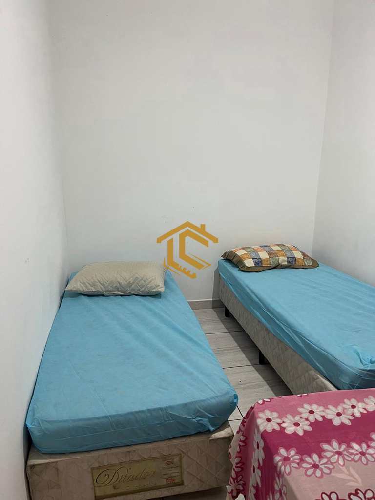 Casa em Praia Grande, no bairro Caiçara