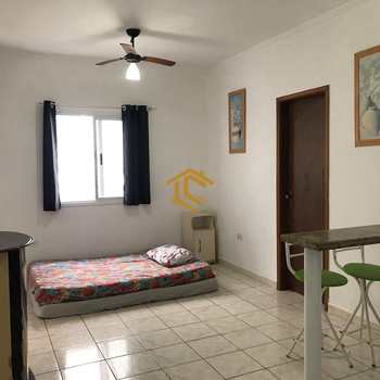 Kitnet em Praia Grande, bairro Caiçara