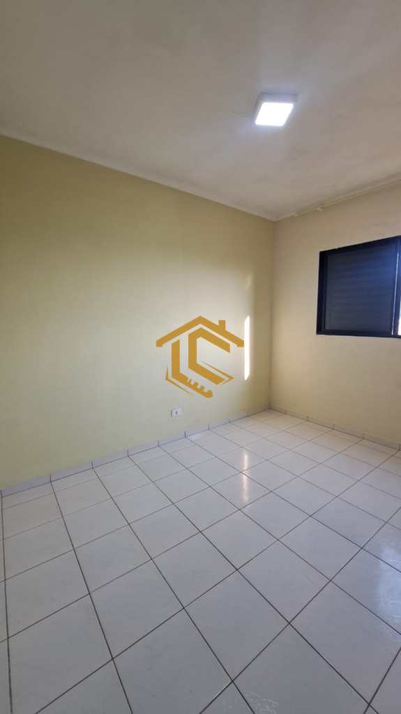 Apartamento em Praia Grande, no bairro Caiçara