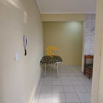 Apartamento em Praia Grande, bairro Caiçara
