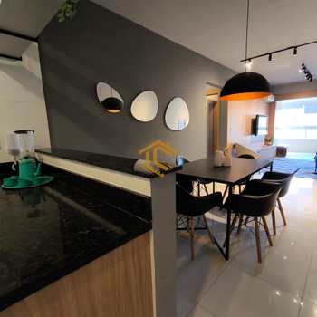 Apartamento em Praia Grande, bairro Tupi