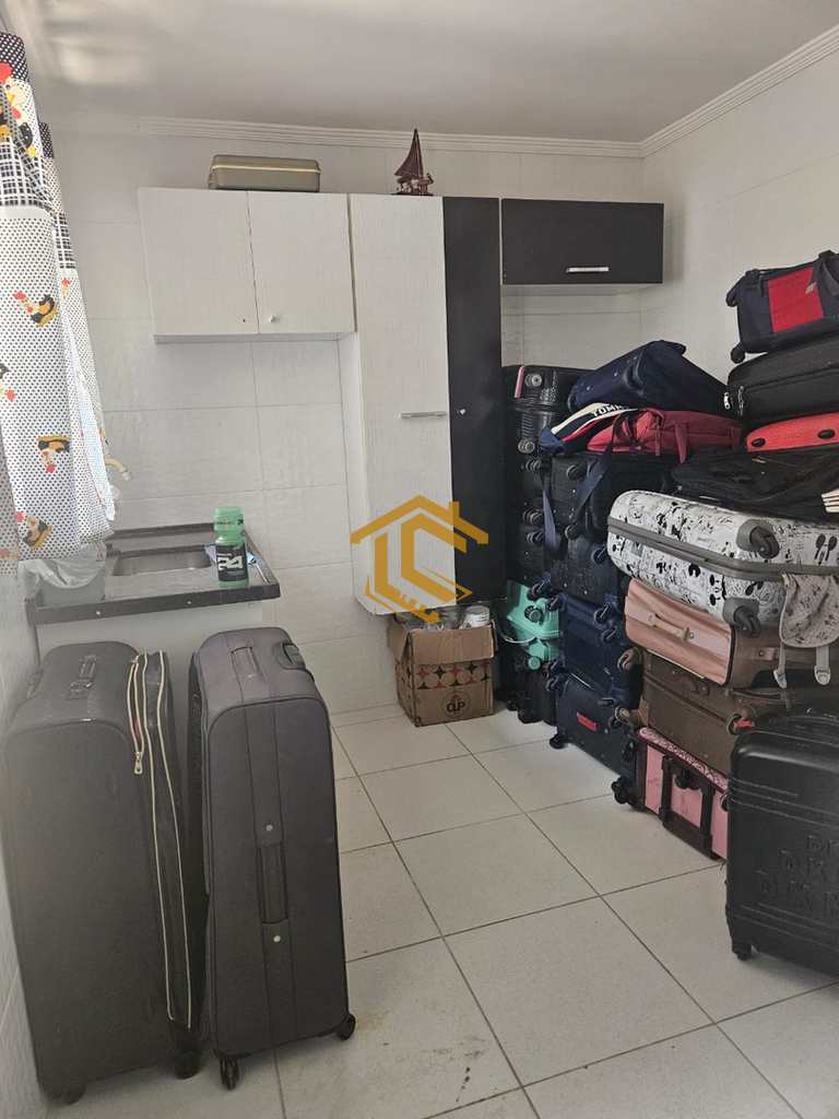 Casa em Praia Grande, no bairro Ocian