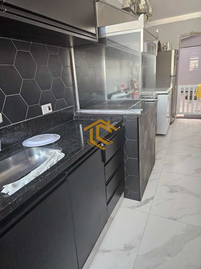 Casa em Praia Grande, no bairro Ocian