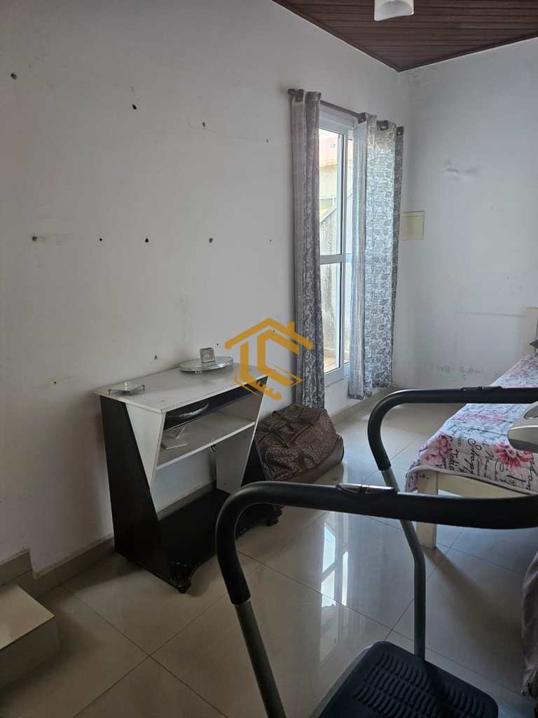 Casa em Praia Grande, no bairro Ocian