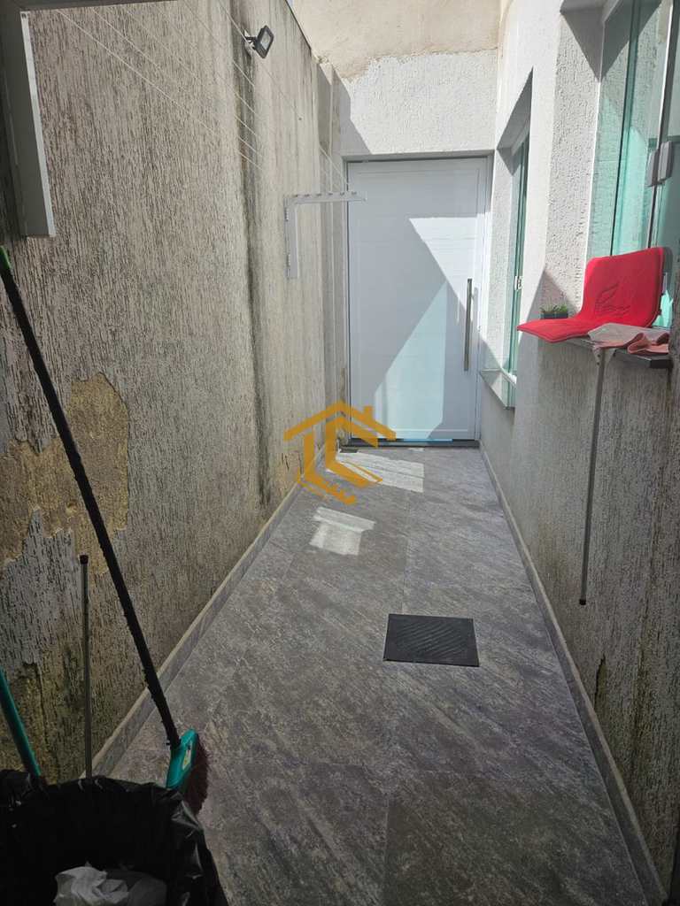 Casa em Praia Grande, no bairro Ocian
