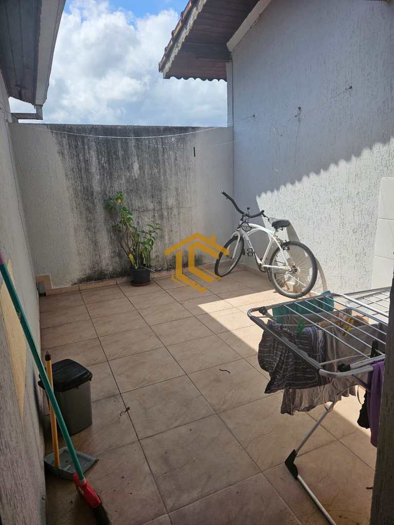 Casa em Praia Grande, no bairro Ocian