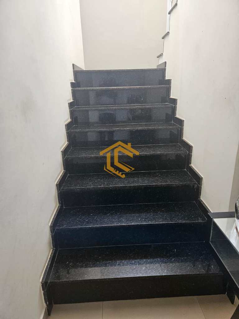 Casa em Praia Grande, no bairro Ocian