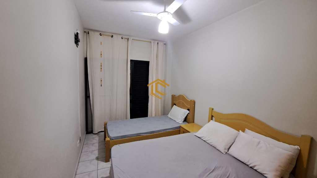 Apartamento em Praia Grande, no bairro Caiçara