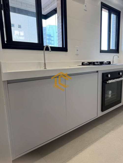 Apartamento em Praia Grande, no bairro Caiçara