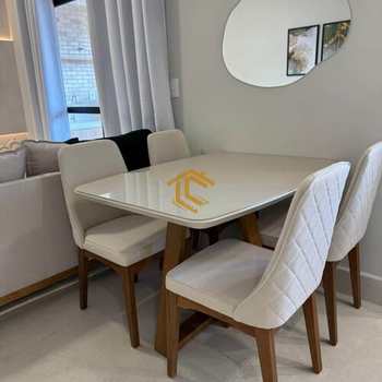 Apartamento em Praia Grande, bairro Caiçara