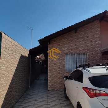 Casa em Praia Grande, bairro Real