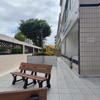 Apartamento em Praia Grande, bairro Canto do Forte