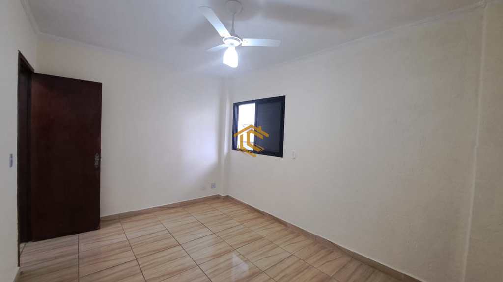 Apartamento em Praia Grande, no bairro Caiçara