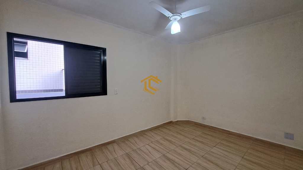 Apartamento em Praia Grande, no bairro Caiçara