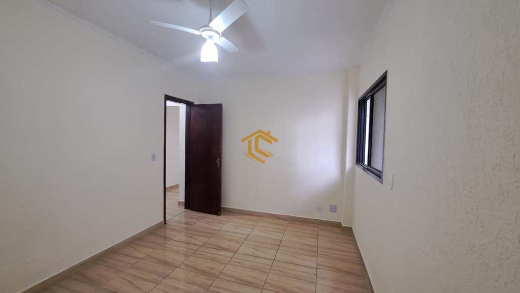 Apartamento em Praia Grande, no bairro Caiçara