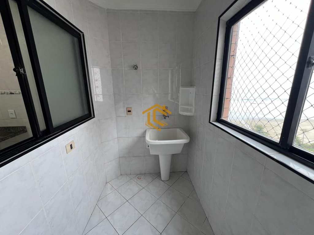 Apartamento em Praia Grande, no bairro Caiçara