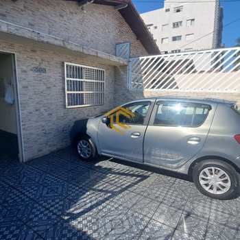 Casa em Praia Grande, bairro Caiçara