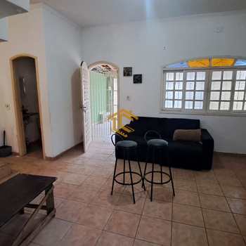 Casa em Praia Grande, bairro Caiçara