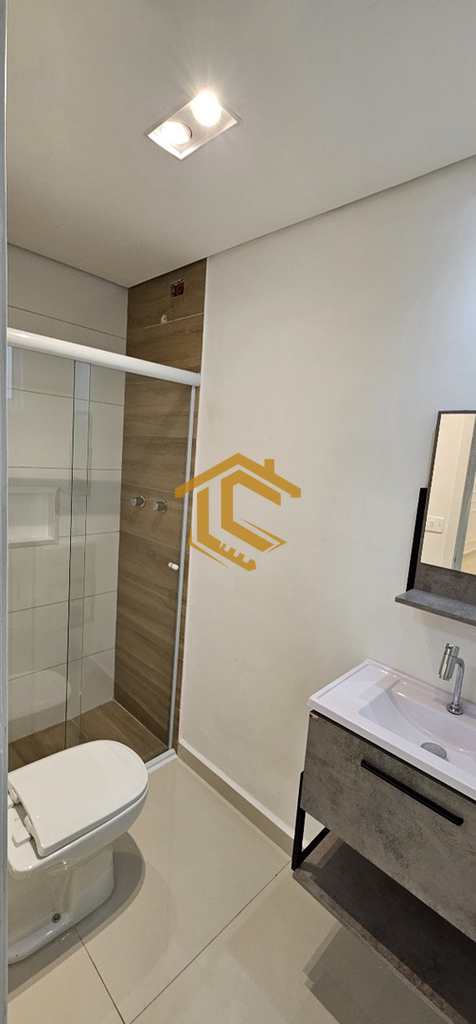 Casa em Praia Grande, no bairro Caiçara