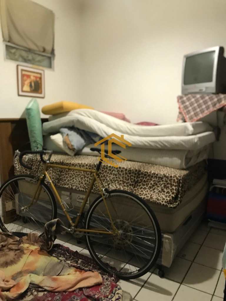 Casa em Praia Grande, no bairro Caiçara