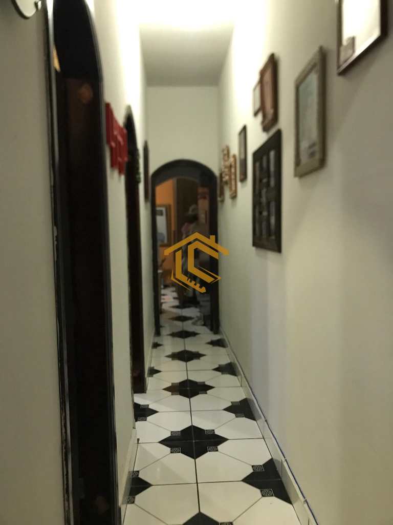 Casa em Praia Grande, no bairro Caiçara