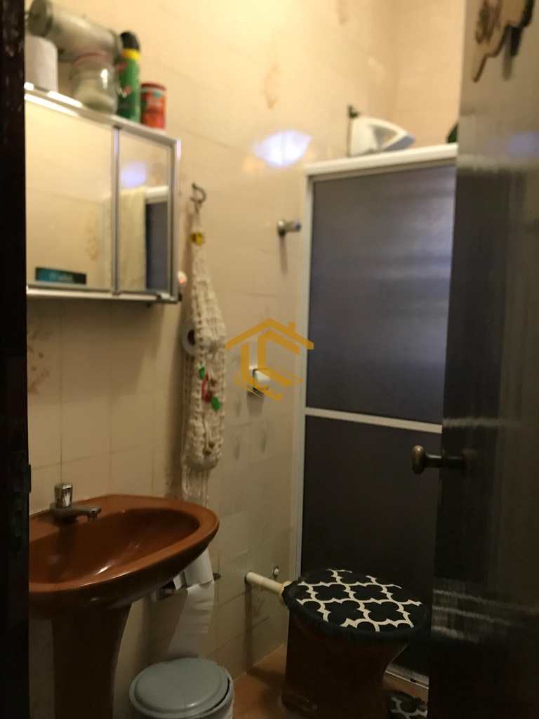 Casa em Praia Grande, no bairro Caiçara