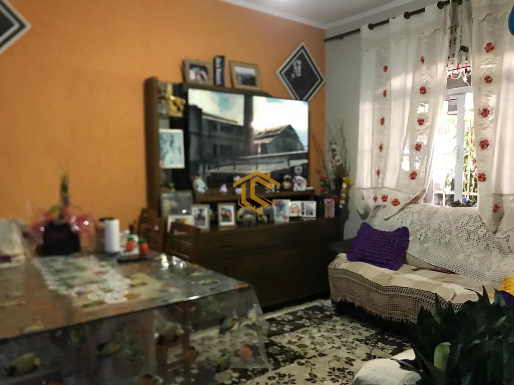 Casa em Praia Grande, no bairro Caiçara