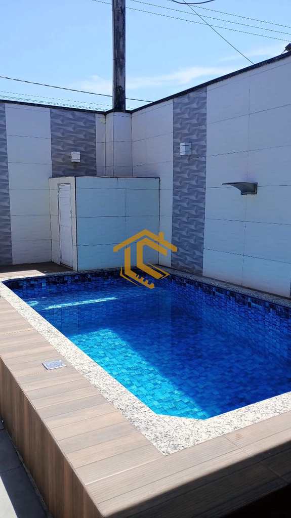 Casa em Praia Grande, no bairro Caiçara