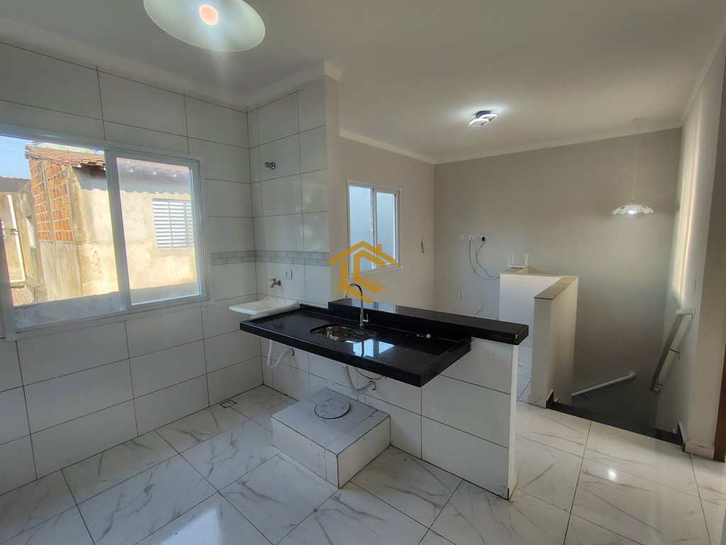 Casa em Praia Grande, no bairro Samambaia