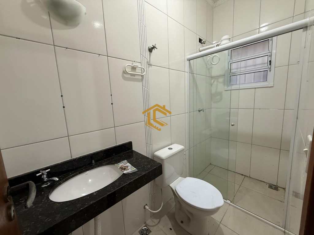 Casa em Praia Grande, no bairro Balneário Maracanã