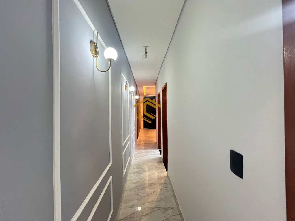 Casa em Praia Grande, no bairro Real